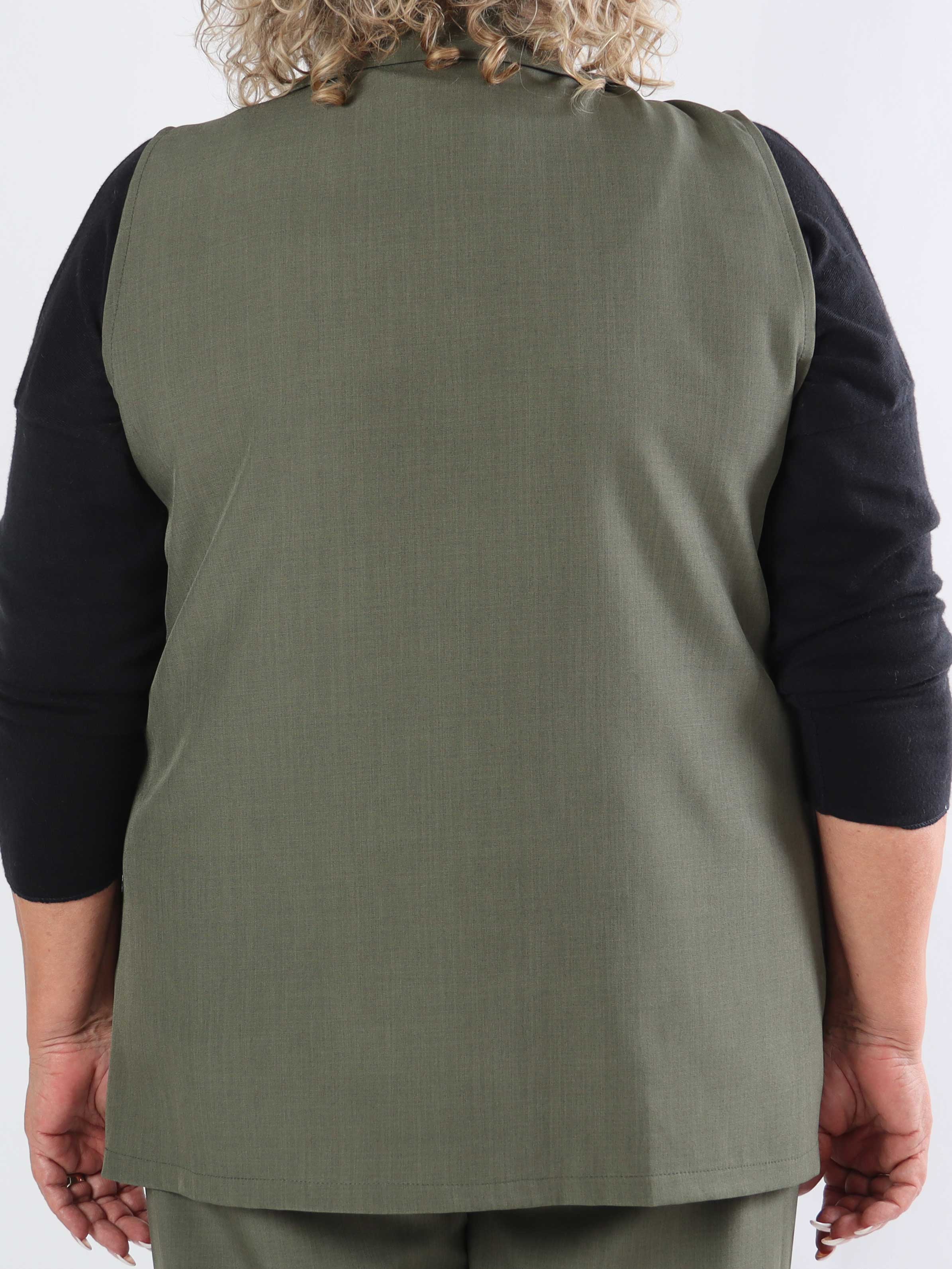 Shadia Vest - Ensfarvet habitvest med knap